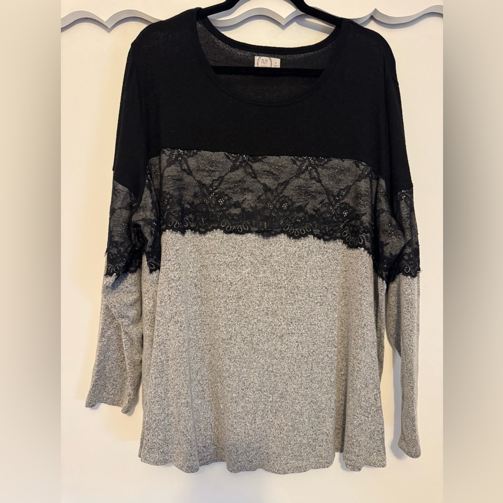 Maurices Black and Gray Lace Long Sleeve Top